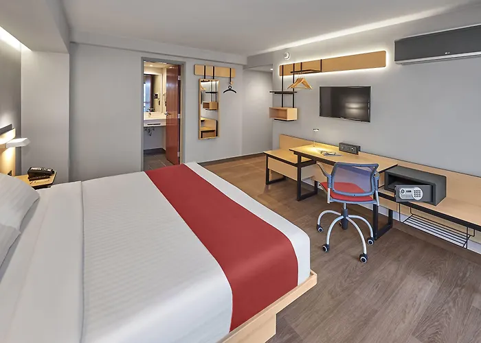 Hotel Express By Marriott Ciudad De Ebc Reforma 3*